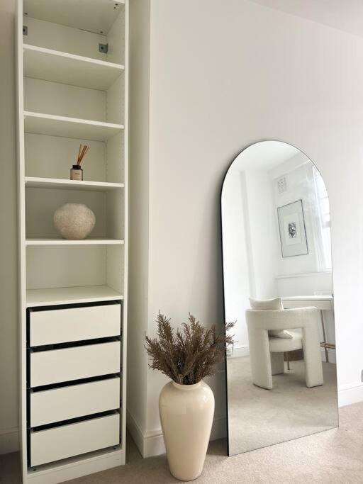 Stunning Two Bed Flat In Angel Apartament *